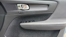 Volvo Xc40 1.5 T3 [163] R DESIGN Pro 5dr Geartronic Petrol Estate